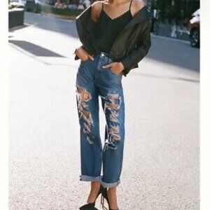 Pilcro The Joey High Rise Straight Leg Distressed Jeans Size 30